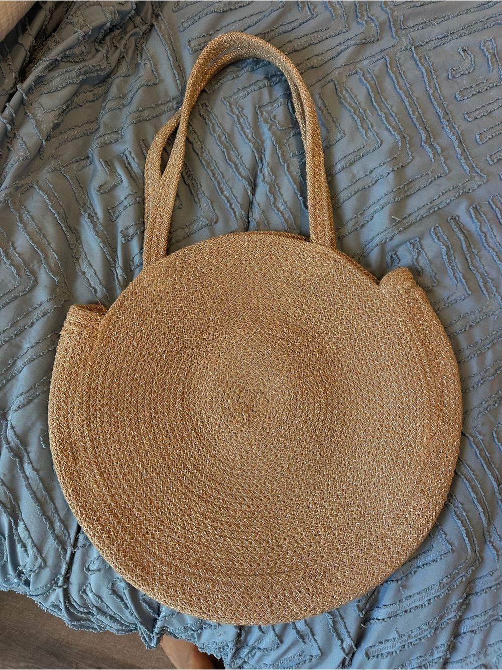Round Straw Tote Bag in Natural Tan Never Used